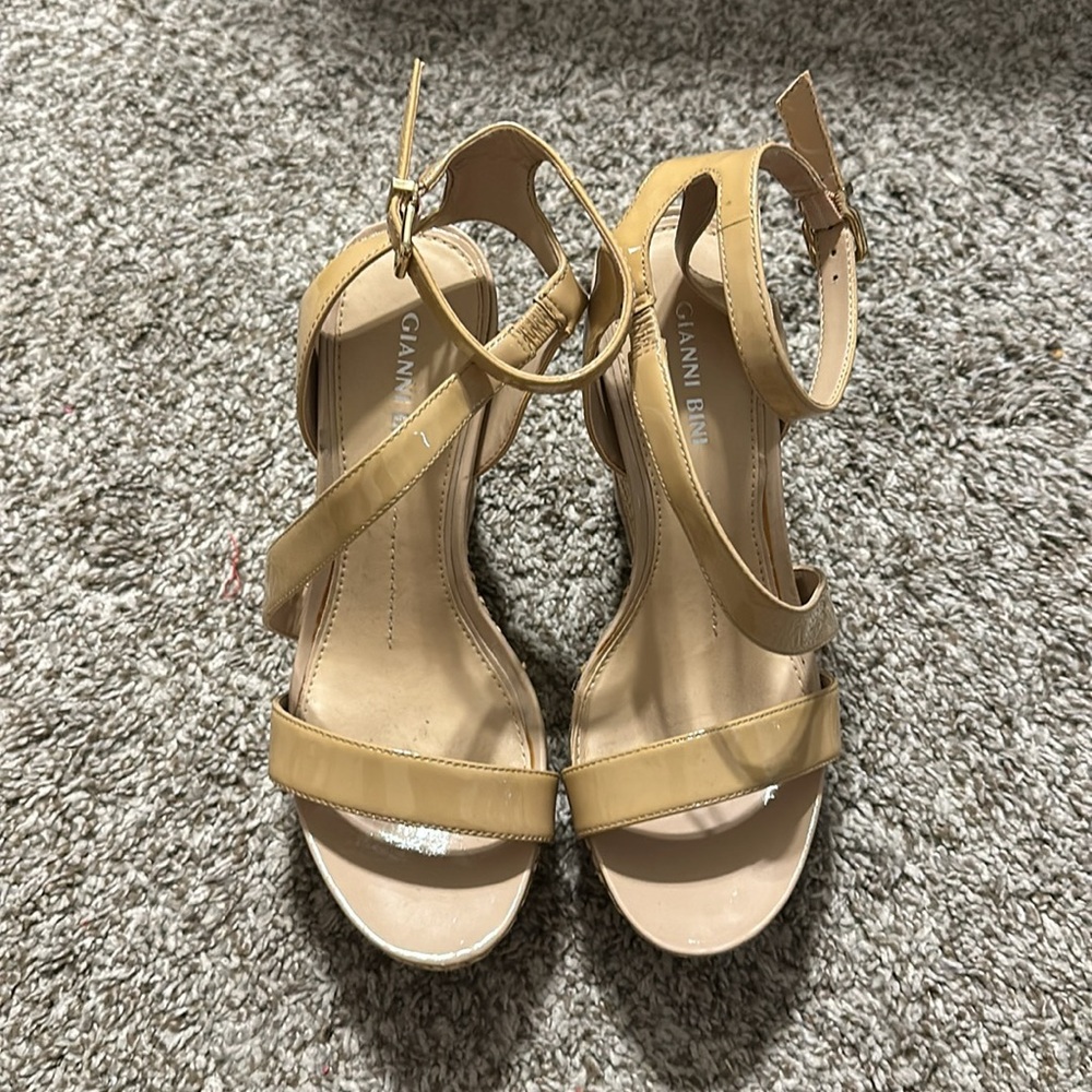 Wedge Only worn once